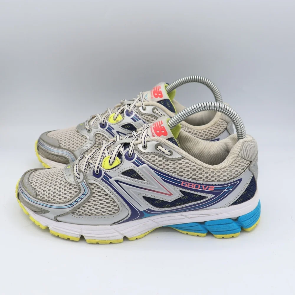New Balance 680 V2 Running Shoes Size 7